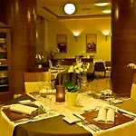 Perla, & Entertainment מלון 4*