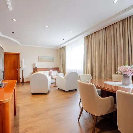 Hotel Perla, Resort&entertainment