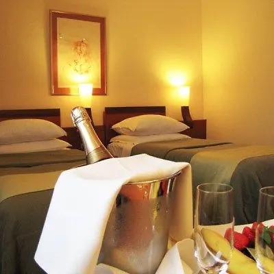 Otel Perla, & Entertainment