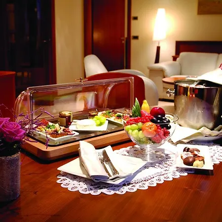 Hotel Perla, & Entertainment