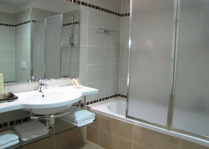 Perla, & Entertainment Hotel 4*