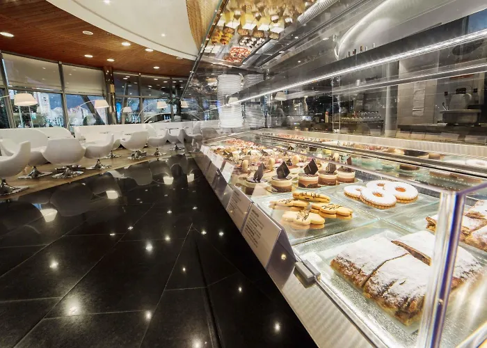 Perla, & Entertainment Hotel 4*